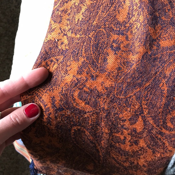 FALL | 4 scarf bundle - Picture 2 of 5